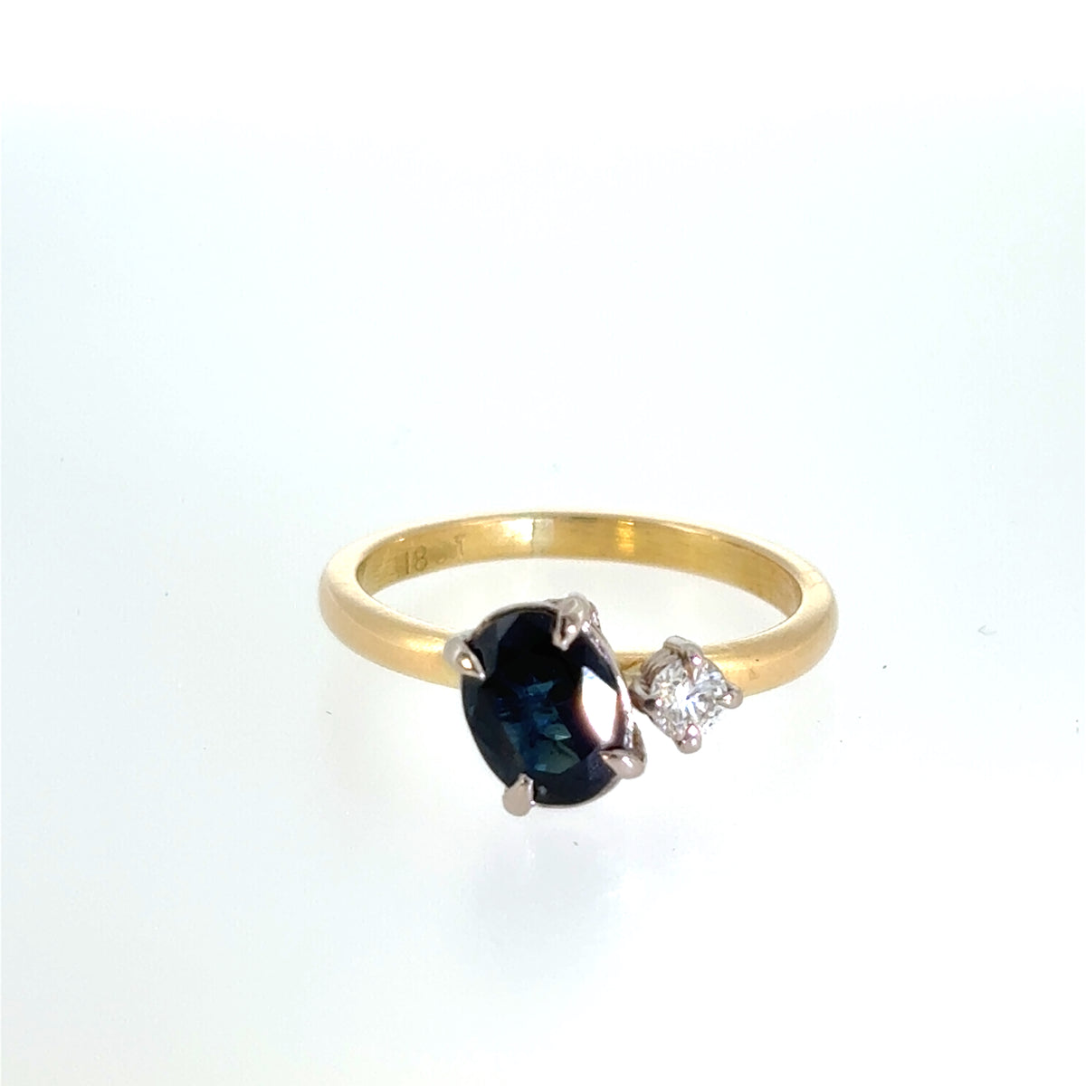 Oval Blue Sapphire & Diamond Moi et Toi Ring