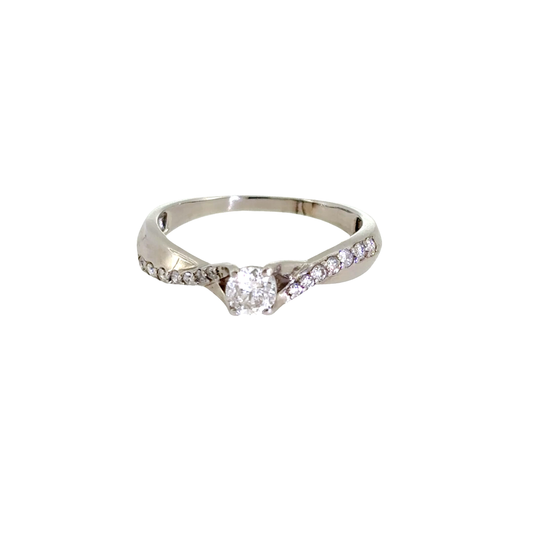 Platinum Round Natural Diamond Twist Ring